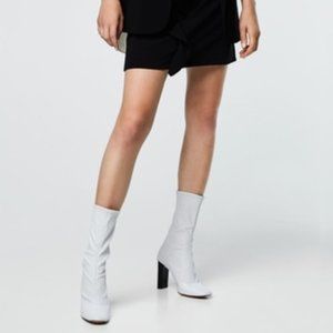 Zara White Trendy booties Size 39 / 8